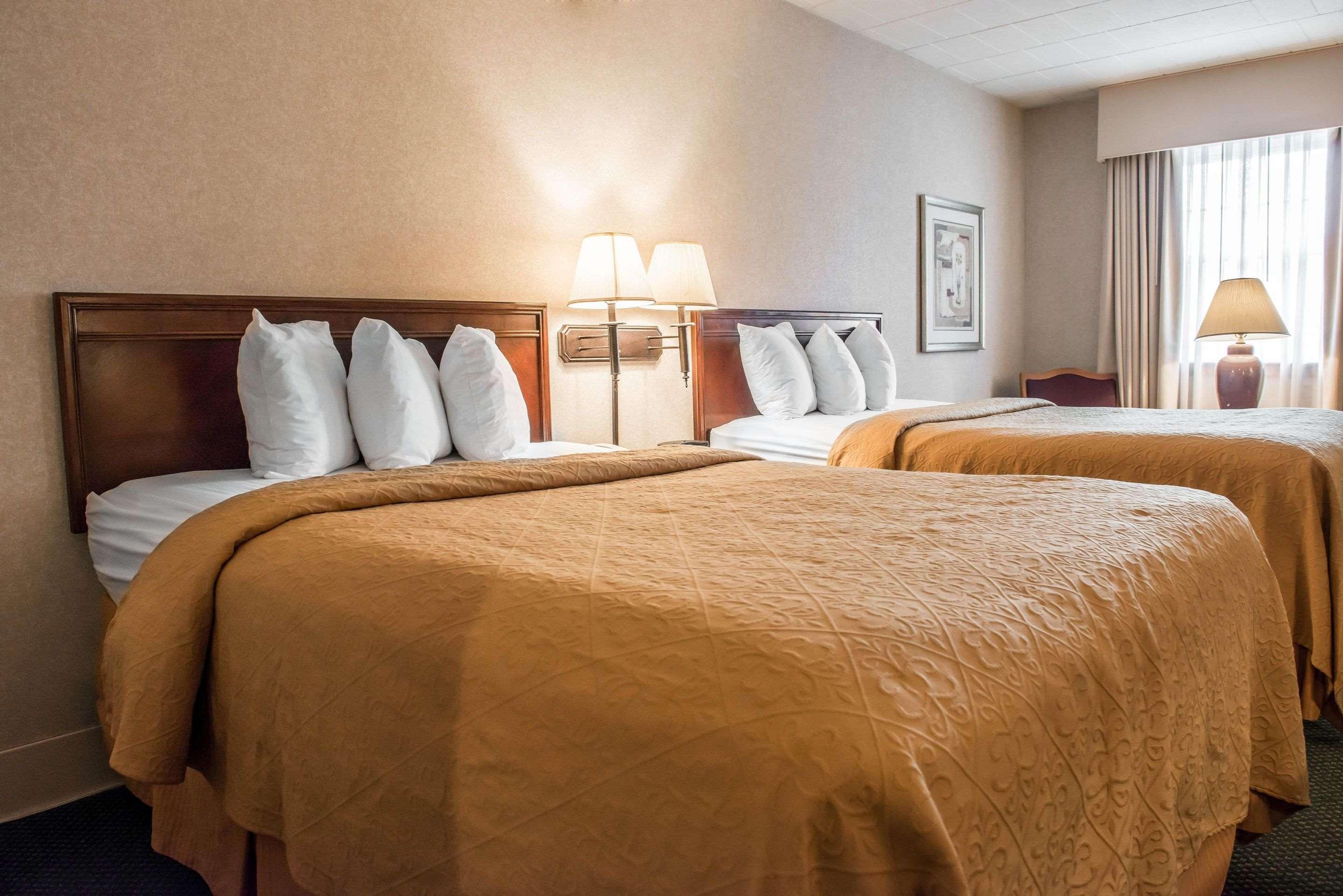 Quality Inn Pittsburgh Airport Oakdale Exterior foto