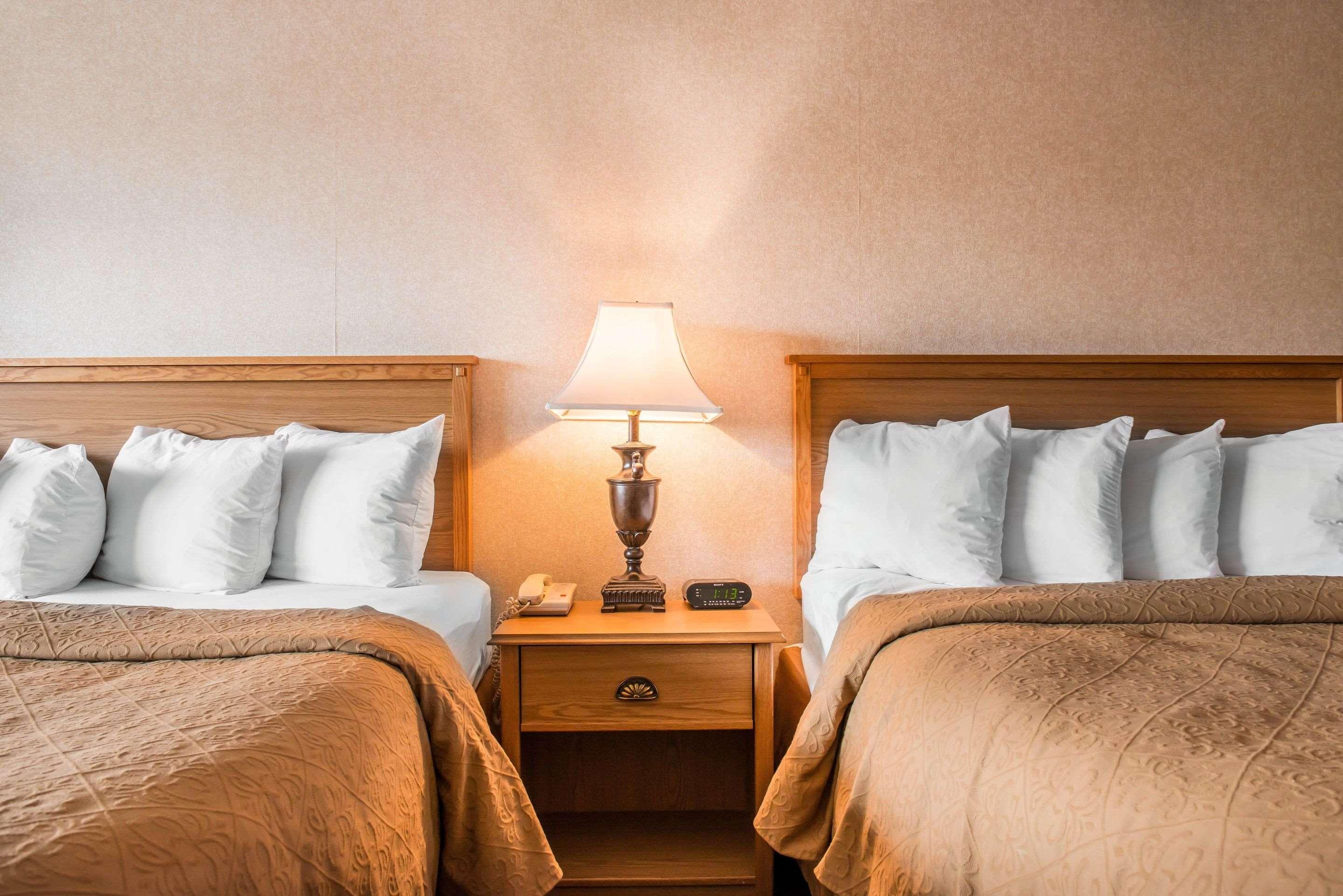 Quality Inn Pittsburgh Airport Oakdale Exterior foto