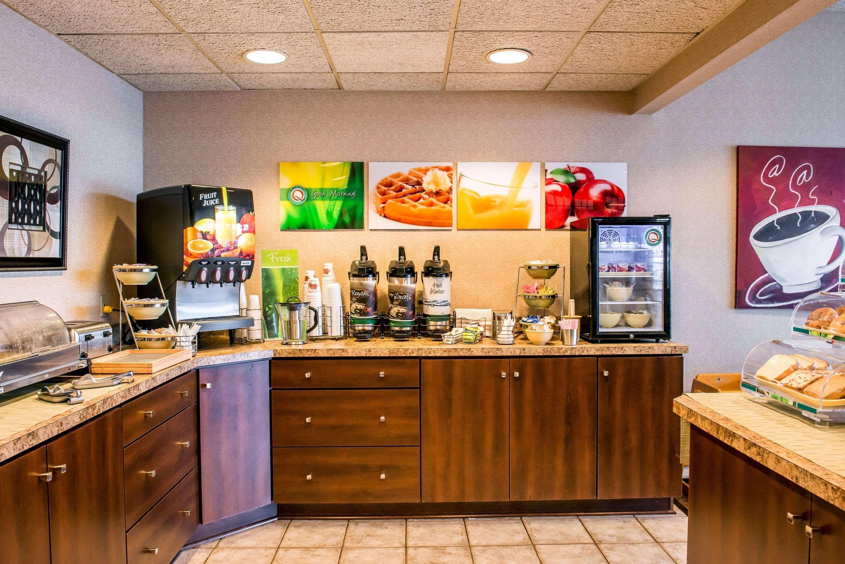 Quality Inn Pittsburgh Airport Oakdale Exterior foto